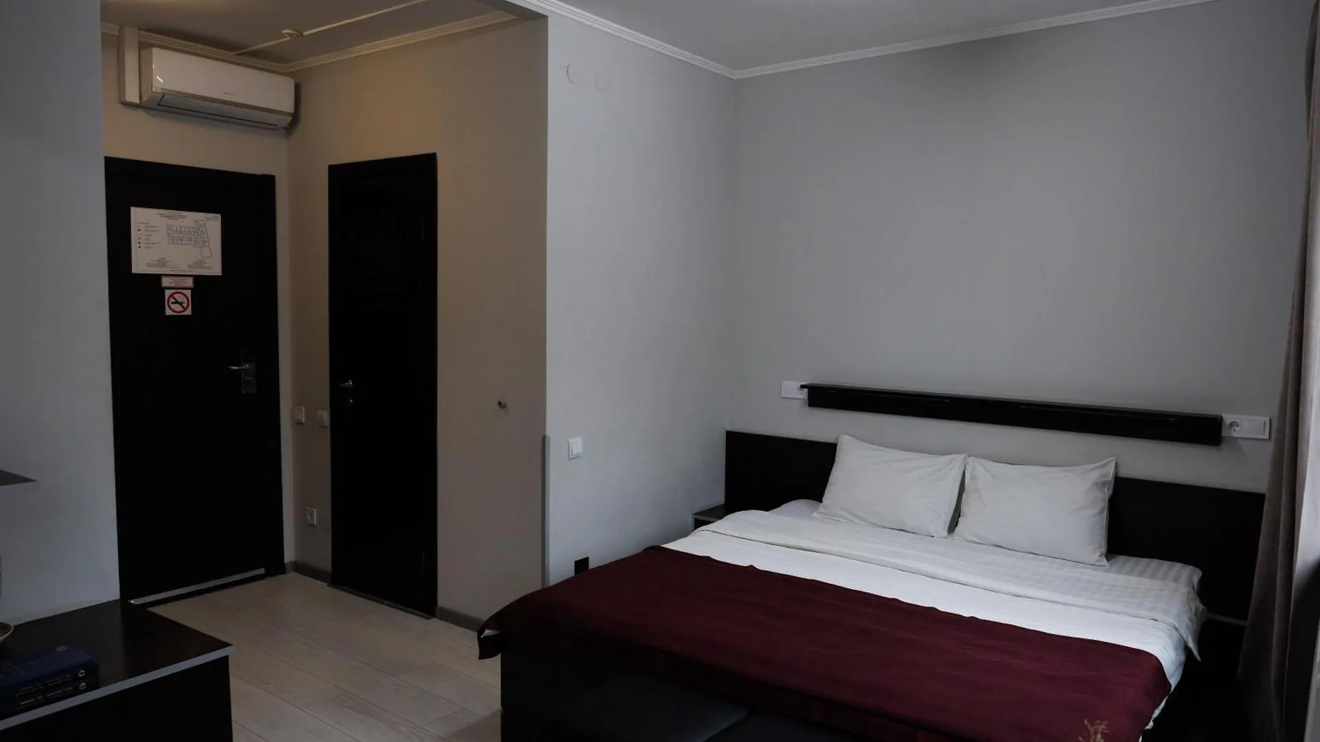 Hotel Dolynskiy إلفيف